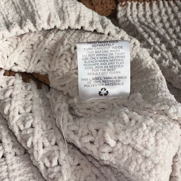 Pink Rose Turtleneck Cropped Striped Sweater - Picture 4 of 5